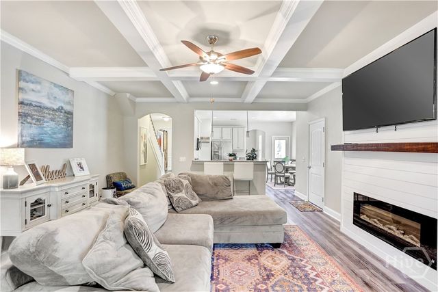 7 Gresham Lane, Savannah, GA 31419