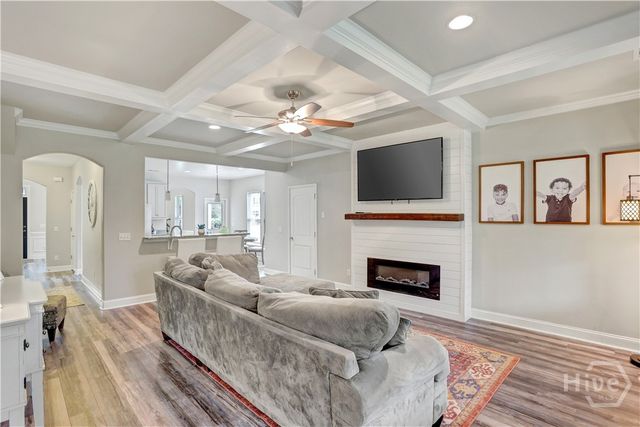 7 Gresham Lane, Savannah, GA 31419