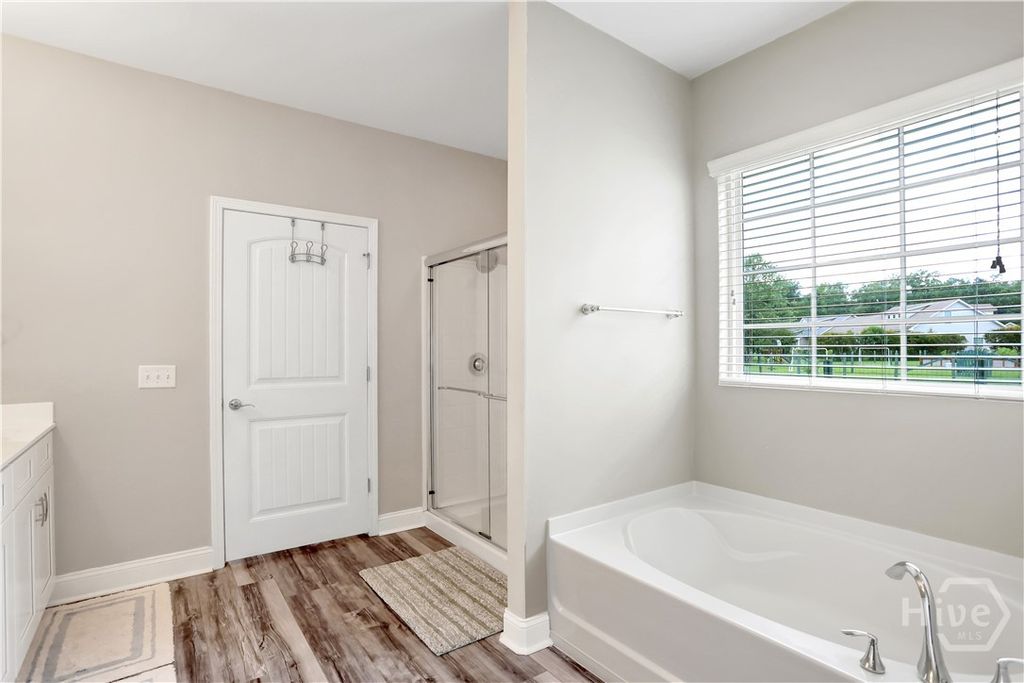 Image 39 of property listing at 7 Gresham Lane, Savannah, GA 31419