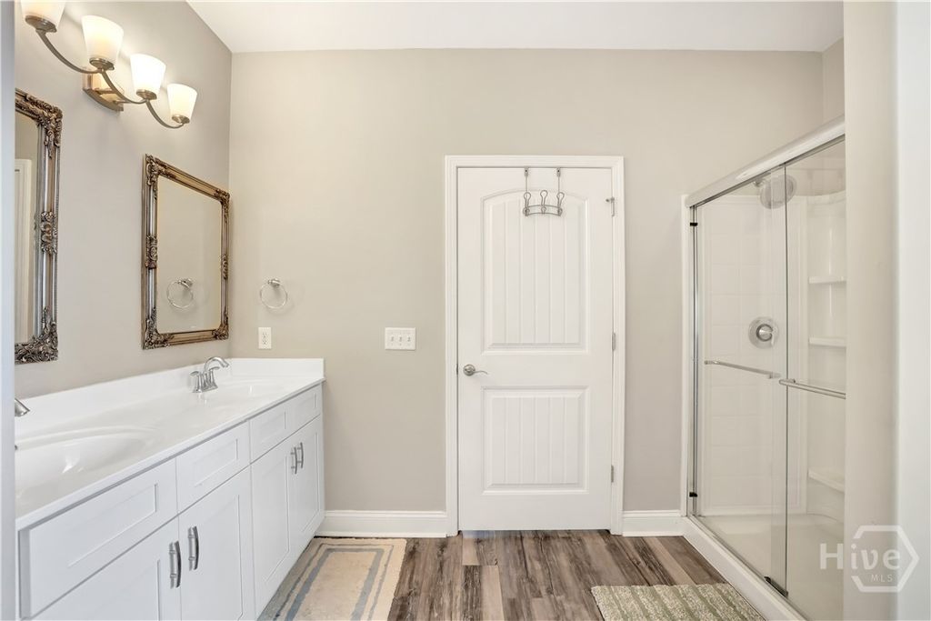 Image 40 of property listing at 7 Gresham Lane, Savannah, GA 31419
