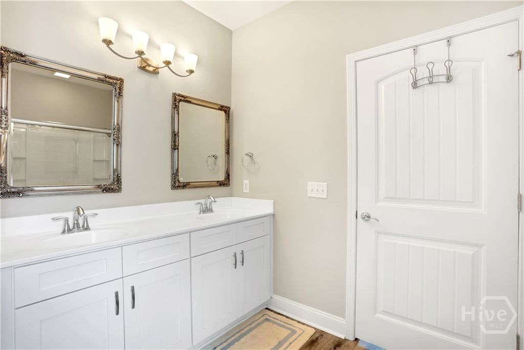 Image 41 of property listing at 7 Gresham Lane, Savannah, GA 31419