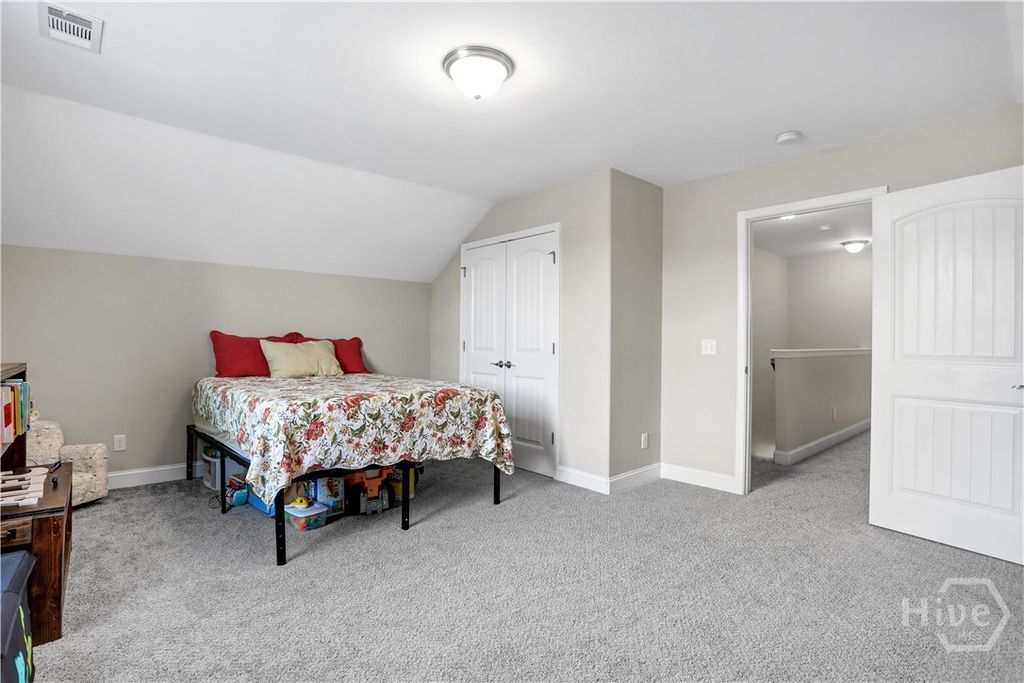 Image 53 of property listing at 7 Gresham Lane, Savannah, GA 31419