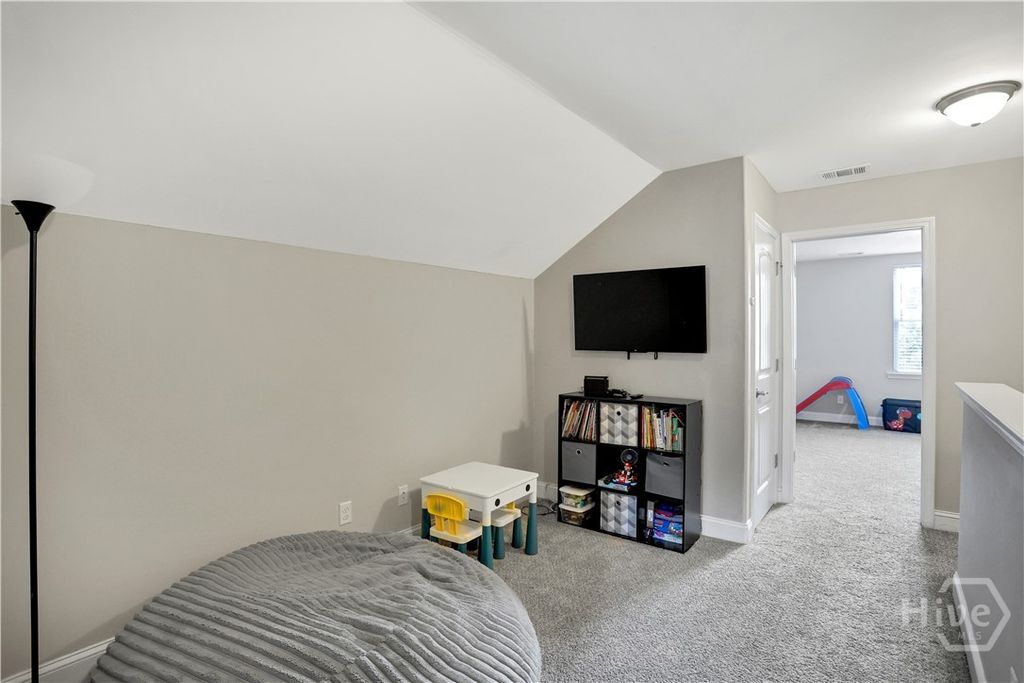 Image 56 of property listing at 7 Gresham Lane, Savannah, GA 31419