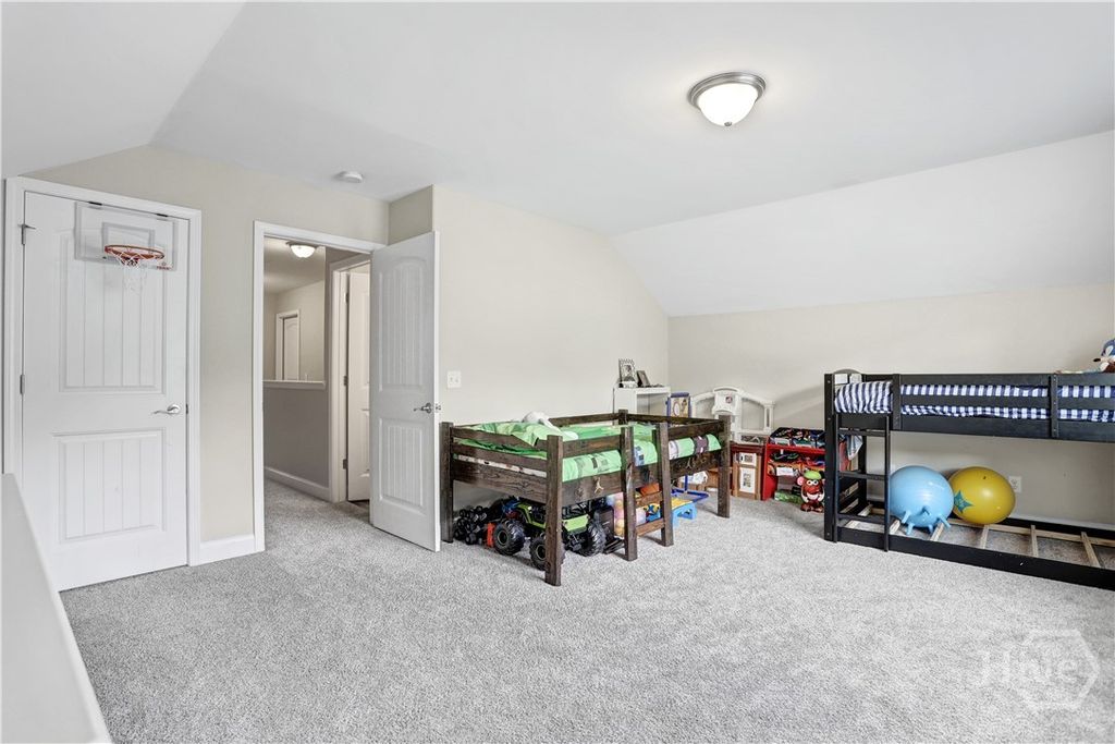 Image 60 of property listing at 7 Gresham Lane, Savannah, GA 31419