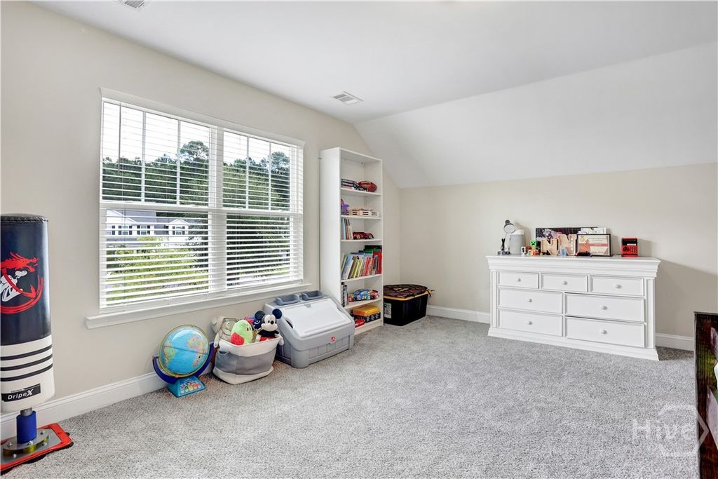 Image 61 of property listing at 7 Gresham Lane, Savannah, GA 31419
