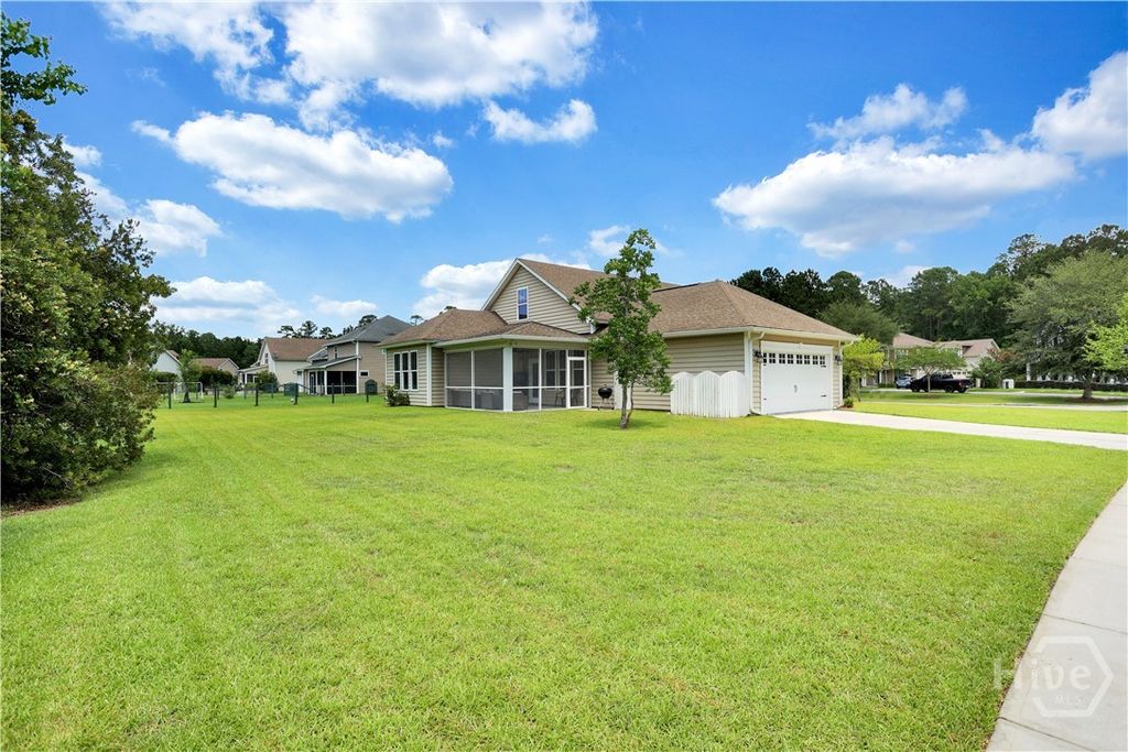 Image 67 of property listing at 7 Gresham Lane, Savannah, GA 31419