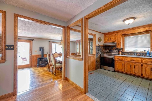 36 Mcgowan St, Fall River, MA 02723