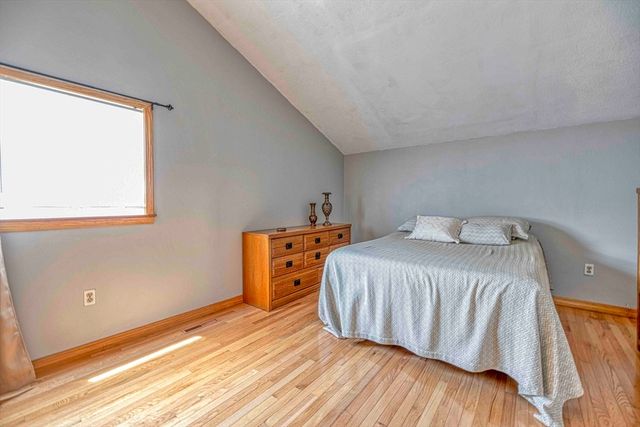 36 Mcgowan St, Fall River, MA 02723