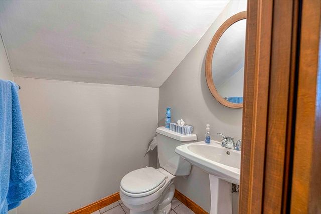 36 Mcgowan St, Fall River, MA 02723