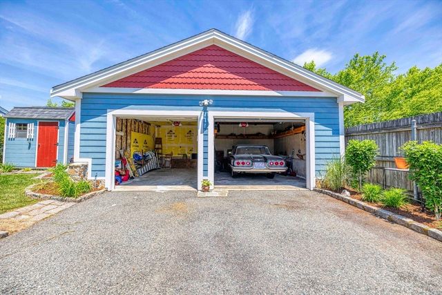 36 Mcgowan St, Fall River, MA 02723