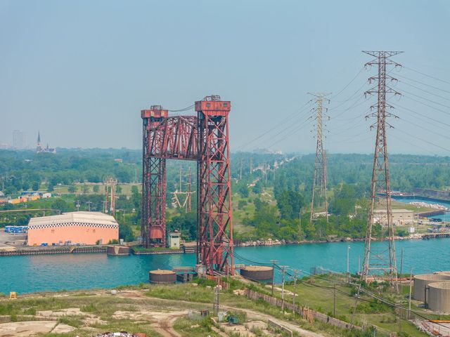 9375 S Ewing Avenue, Chicago, IL 60617