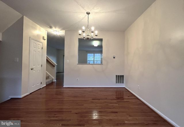 45504 TRAIL RUN TER, Sterling, VA 20164