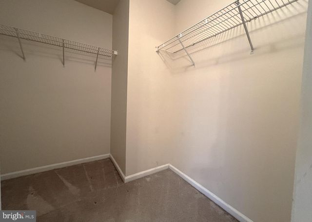 45504 TRAIL RUN TER, Sterling, VA 20164