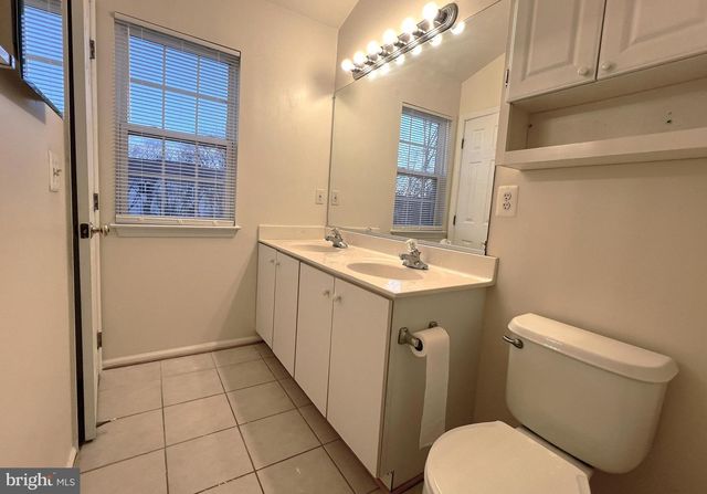 45504 TRAIL RUN TER, Sterling, VA 20164