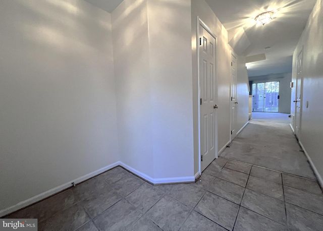 45504 TRAIL RUN TER, Sterling, VA 20164