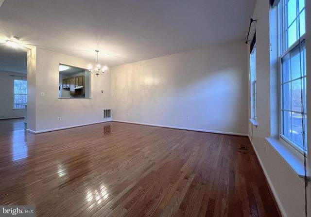 45504 TRAIL RUN TER, Sterling, VA 20164