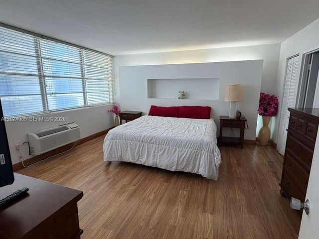 5313 Collins Ave 1109, Miami Beach, FL 33140