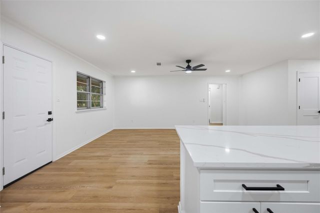 125 La Quinta Drive, Conroe, TX 77304