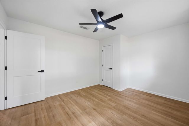 125 La Quinta Drive, Conroe, TX 77304
