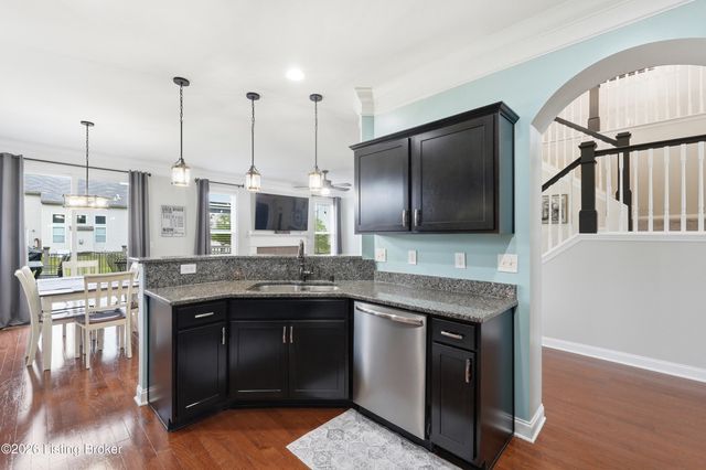 17100 Creek Vista Ct, Louisville, KY 40245