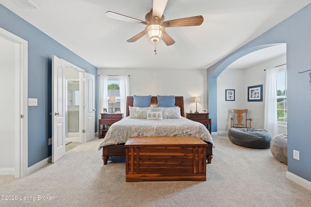 17100 Creek Vista Ct, Louisville, KY 40245