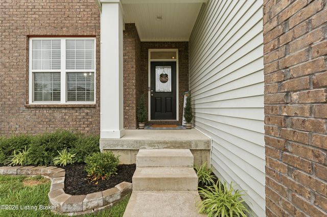 17100 Creek Vista Ct, Louisville, KY 40245