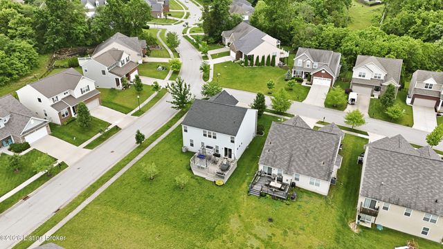 17100 Creek Vista Ct, Louisville, KY 40245