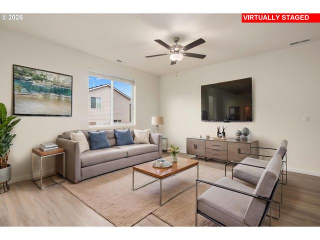 3974 Sw KNAPP Dr, Gresham, OR 97080