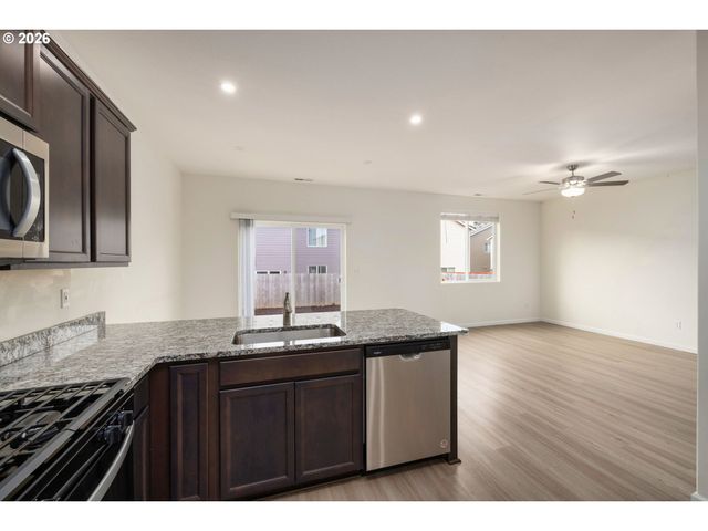 3974 Sw KNAPP Dr, Gresham, OR 97080