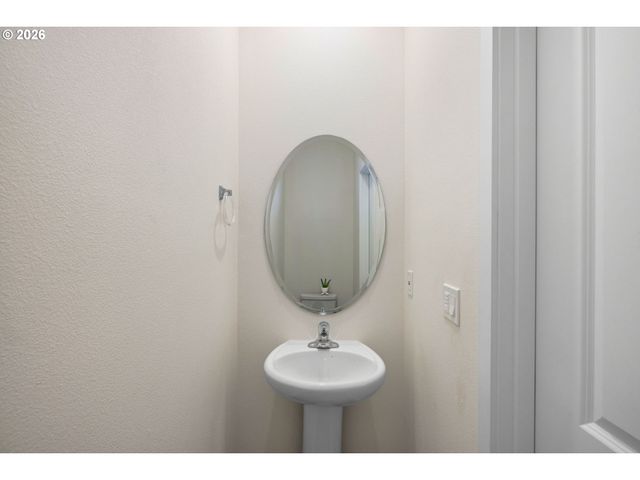 3974 Sw KNAPP Dr, Gresham, OR 97080