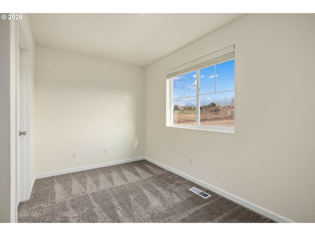 3974 Sw KNAPP Dr, Gresham, OR 97080