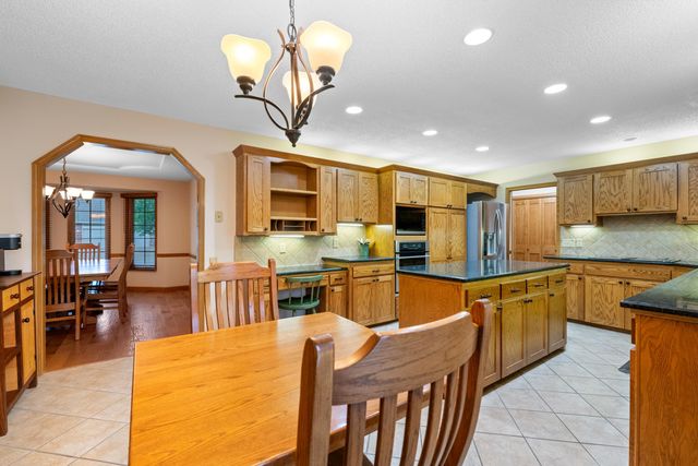 1250 N Pine Grove Ct, Wichita, KS 67212