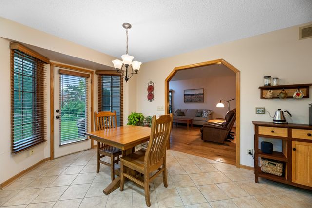 1250 N Pine Grove Ct, Wichita, KS 67212