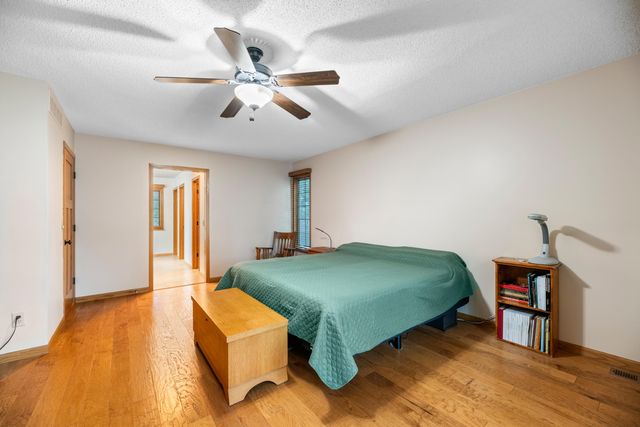 1250 N Pine Grove Ct, Wichita, KS 67212