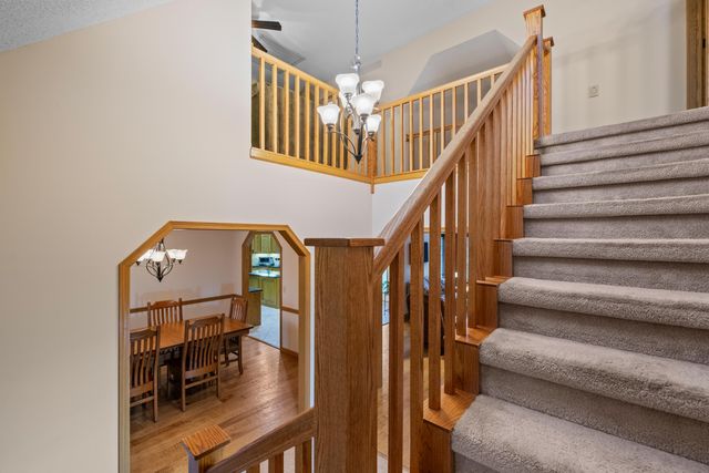 1250 N Pine Grove Ct, Wichita, KS 67212