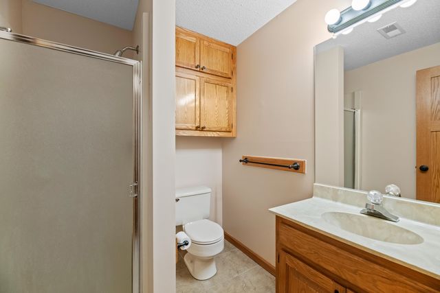 1250 N Pine Grove Ct, Wichita, KS 67212