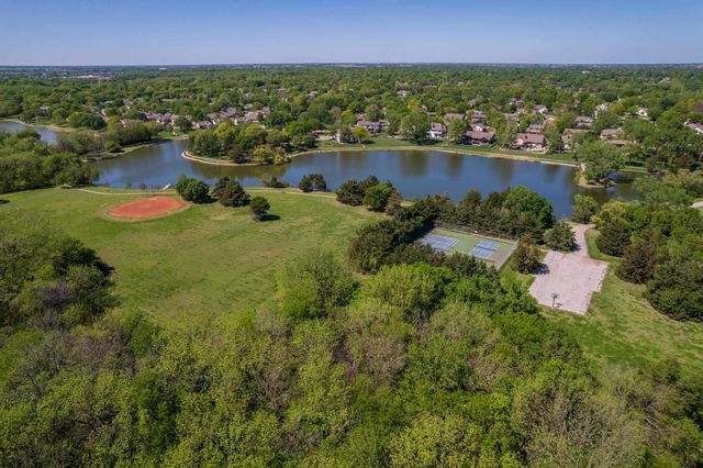 1250 N Pine Grove Ct, Wichita, KS 67212