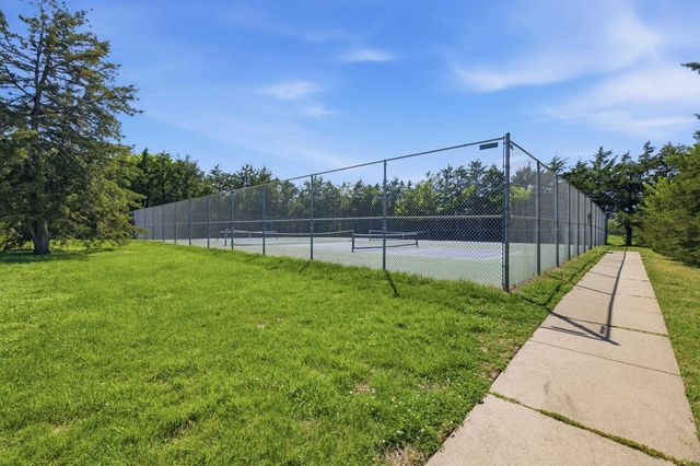 1250 N Pine Grove Ct, Wichita, KS 67212