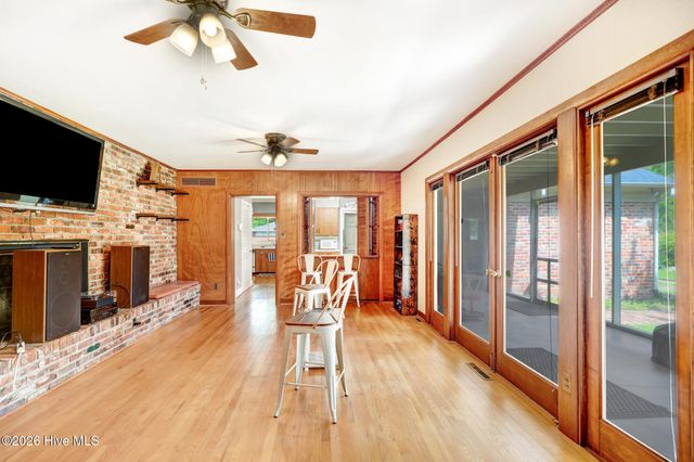 1000 Westminster Lane, Kinston, NC 28501