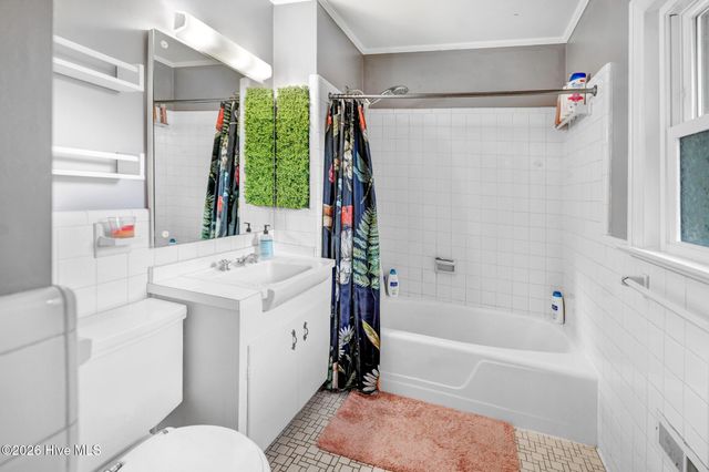 1000 Westminster Lane, Kinston, NC 28501