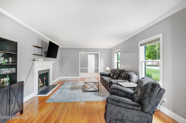 1000 Westminster Lane, Kinston, NC 28501