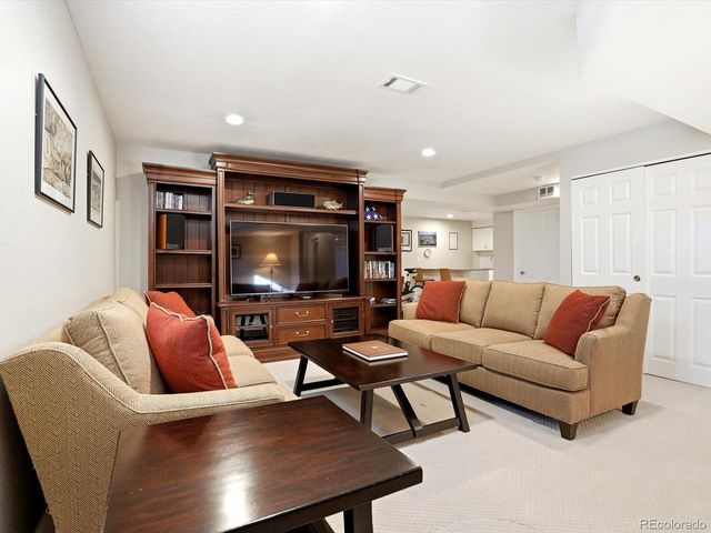 4675 S Yosemite Street 215, Denver, CO 80237