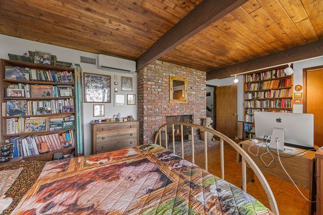 25 Resolution Rd, Truro, MA 02666