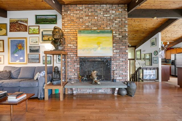 25 Resolution Rd, Truro, MA 02666