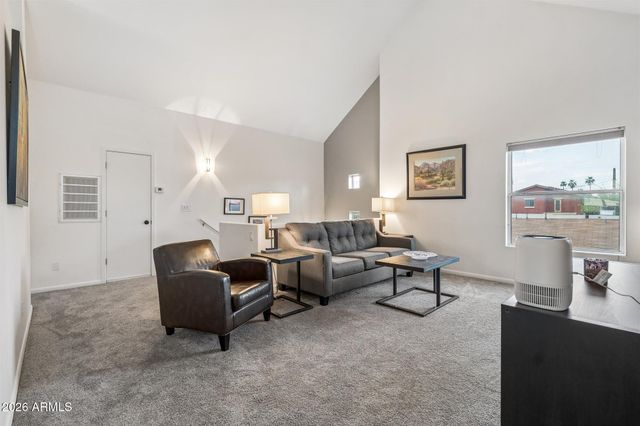 826 N 11TH Avenue, Phoenix, AZ 85007