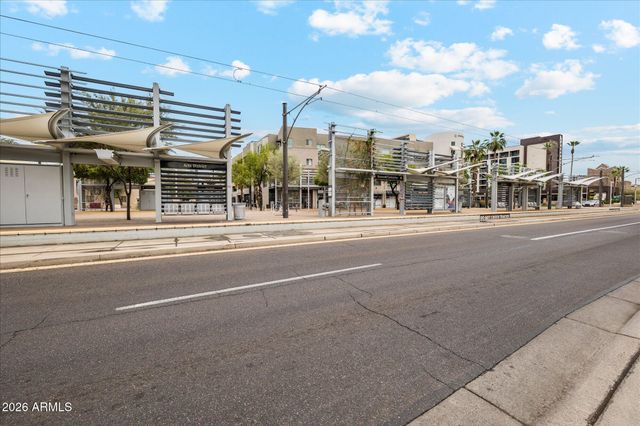 826 N 11TH Avenue, Phoenix, AZ 85007