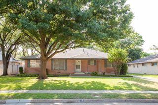 118 N Lois Lane, Richardson, TX 75081