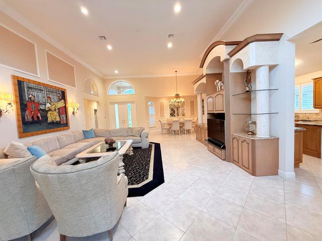 7633 La Corniche Circle, Boca Raton, FL 33433