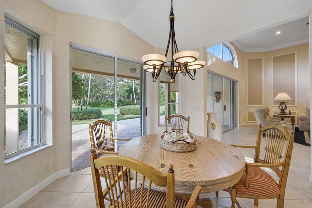 7633 La Corniche Circle, Boca Raton, FL 33433