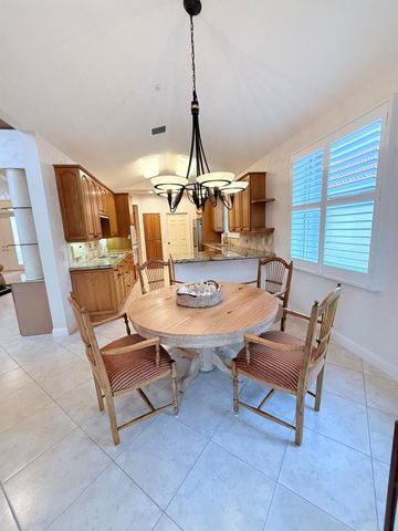 7633 La Corniche Circle, Boca Raton, FL 33433